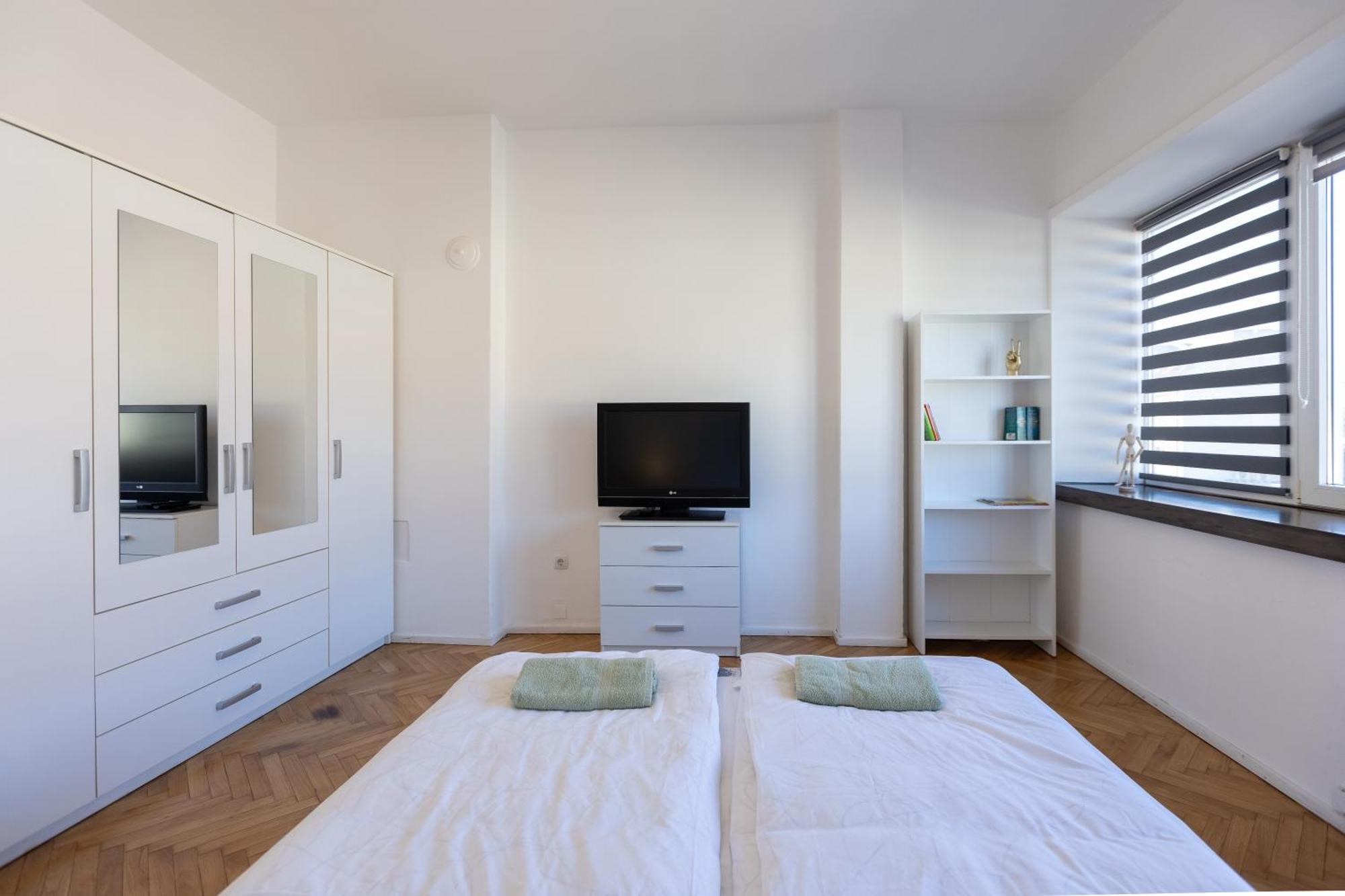 1Bdr Flat In Center Of Sofia Vitoshka Blvd Lägenhet Exteriör bild
