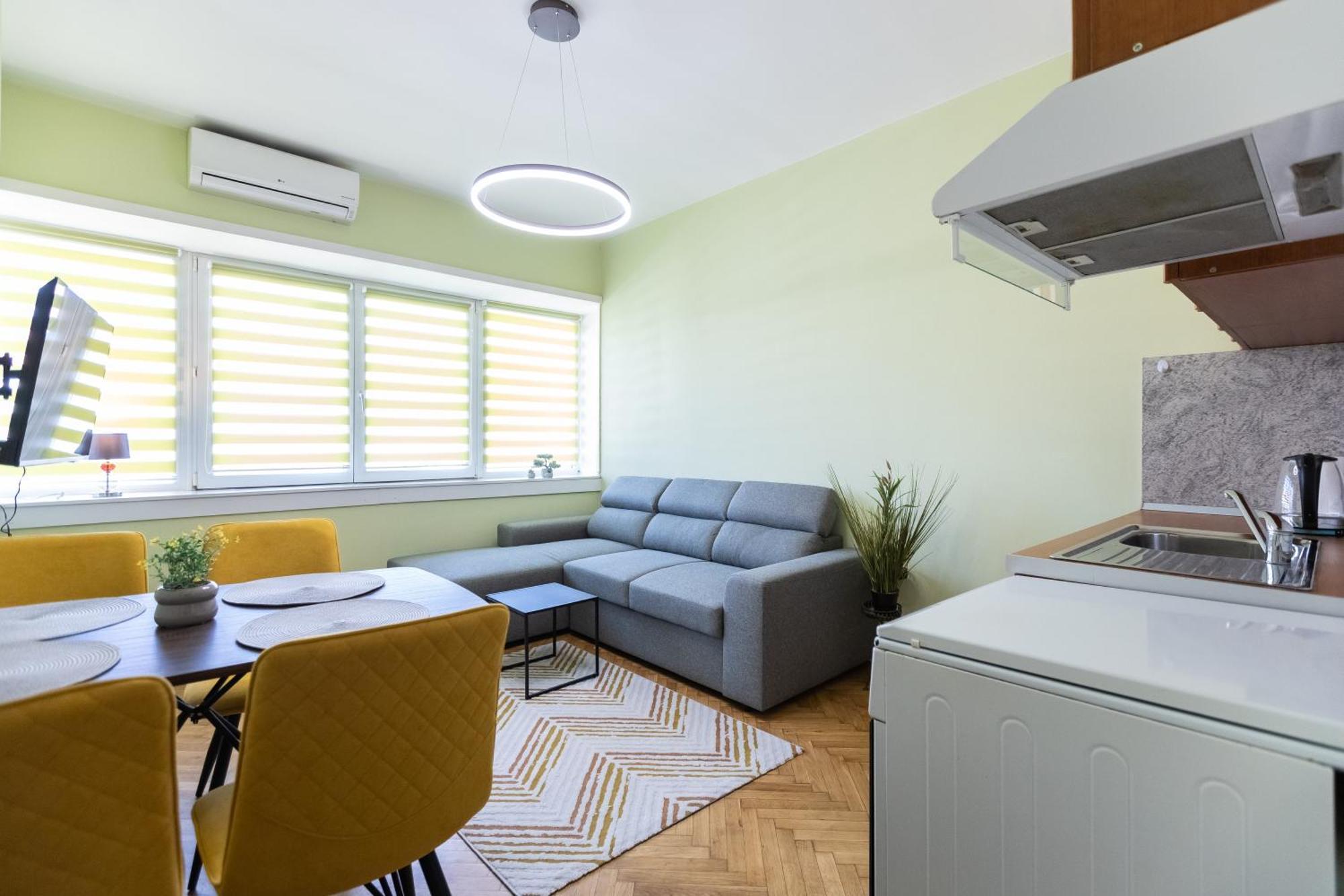1Bdr Flat In Center Of Sofia Vitoshka Blvd Lägenhet Exteriör bild